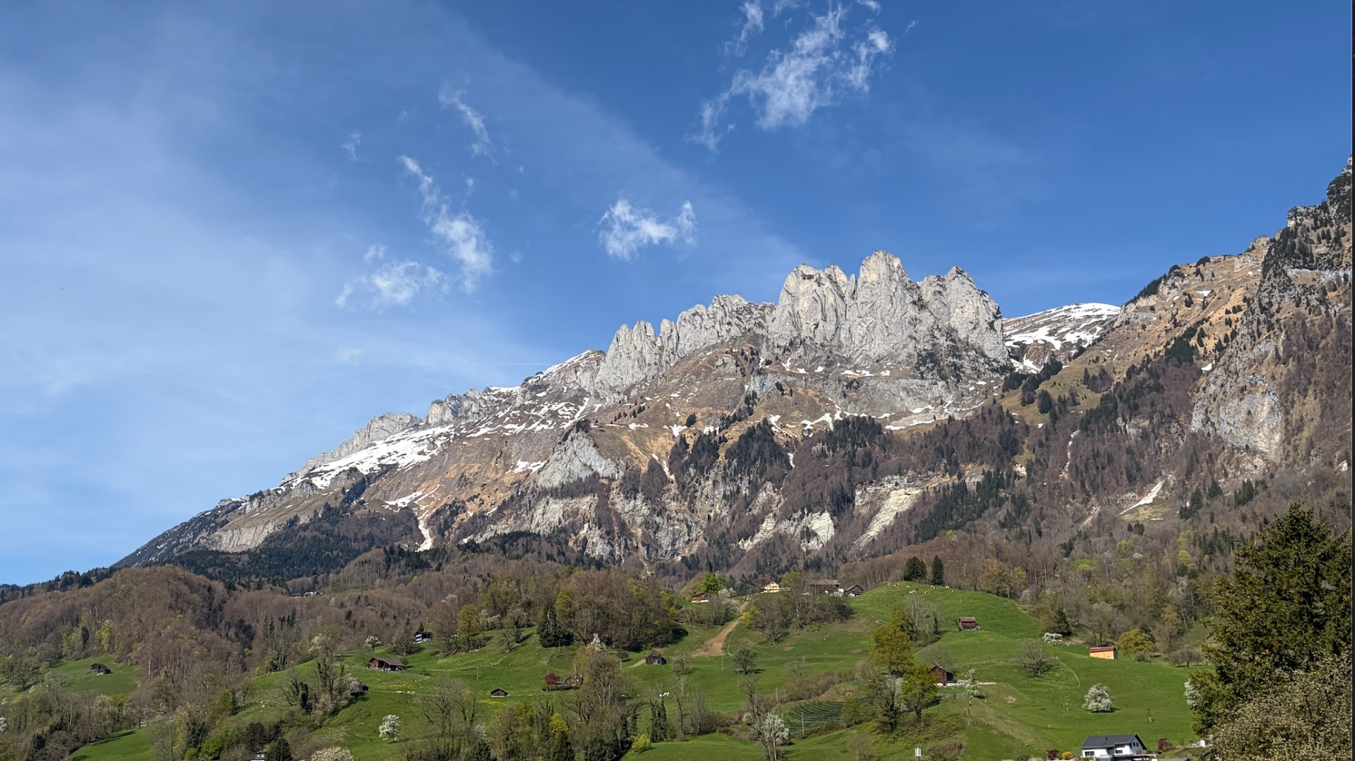 Bergpanorama mit Churfirsten